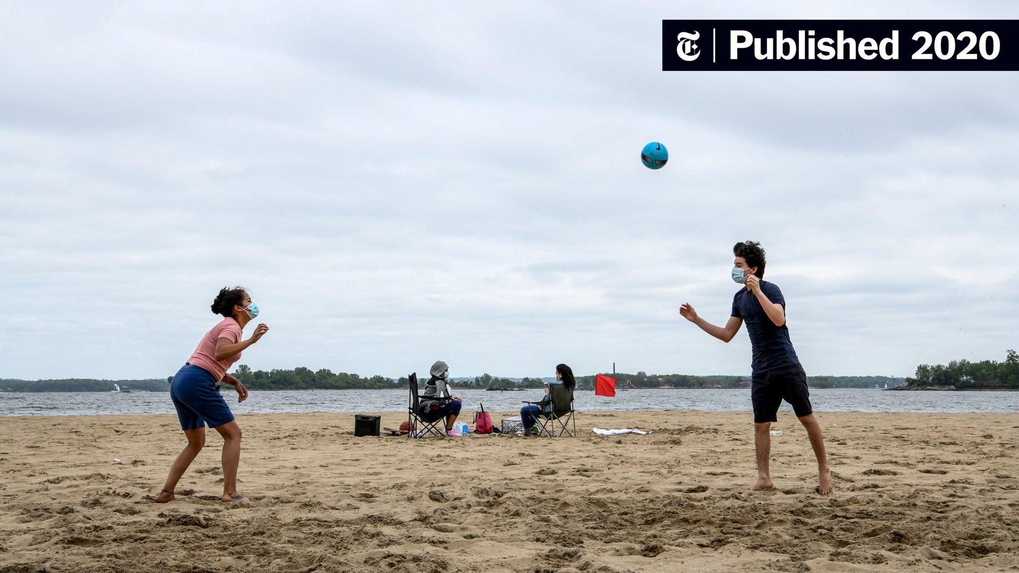 3 ply Surgical Mask for a Happy Sporting - 50 Pcs